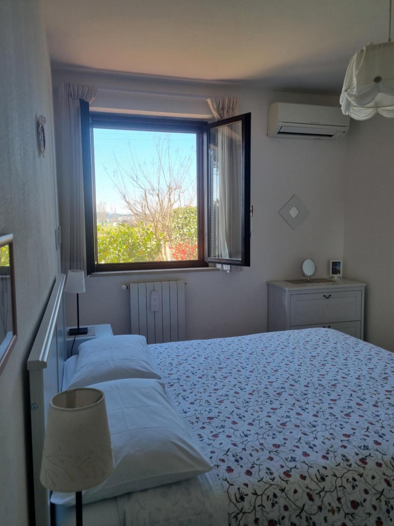 Bed And Breakfast Catherina Ponsacco Bagian luar foto