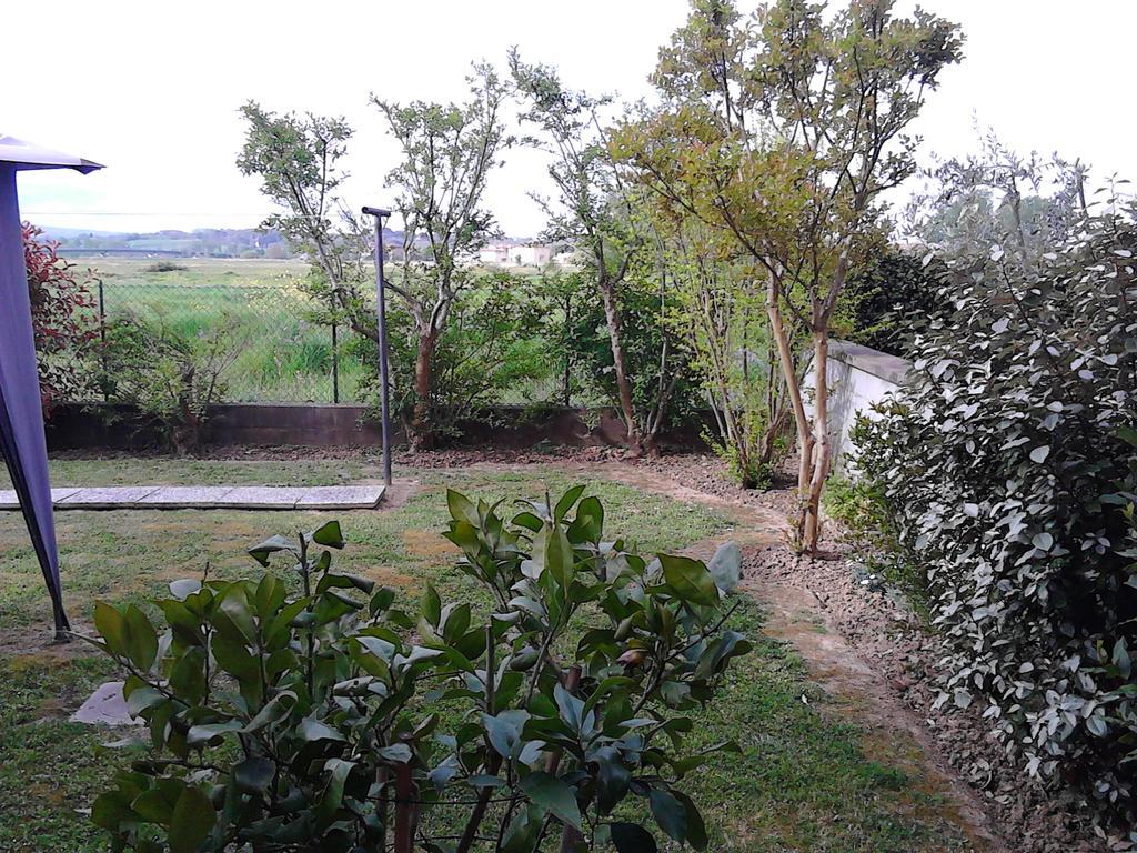 Bed And Breakfast Catherina Ponsacco Bagian luar foto