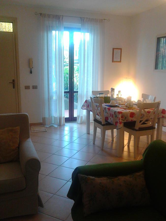Bed And Breakfast Catherina Ponsacco Bagian luar foto